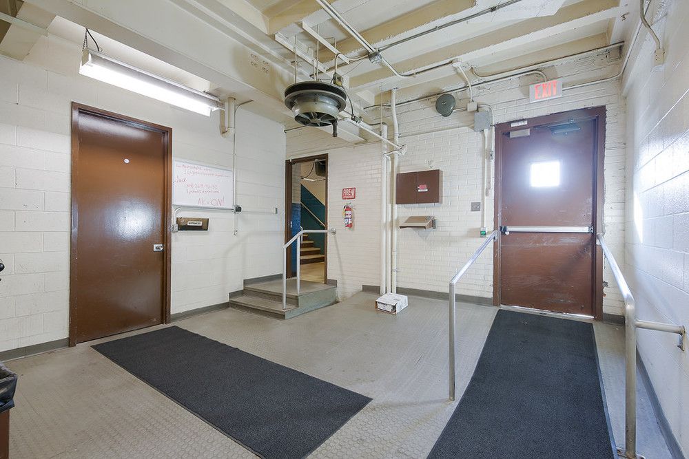 The Daily Dispatch Building: 1720 5th Ave, Moline, IL 61265